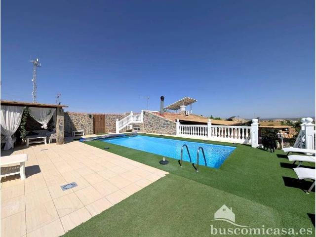 Casa rústica / Caserío en Venta en Linares