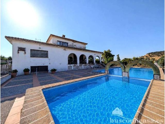 Casa rústica / Caserío en Venta en Linares