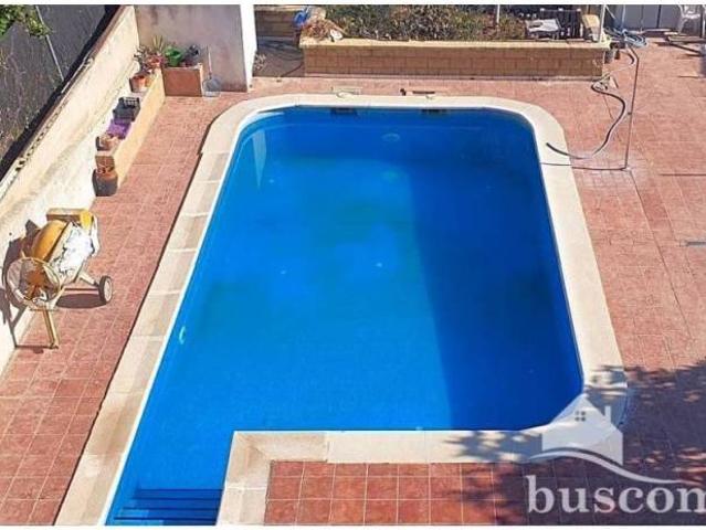 Casa rústica / Caserío en Venta en Linares
