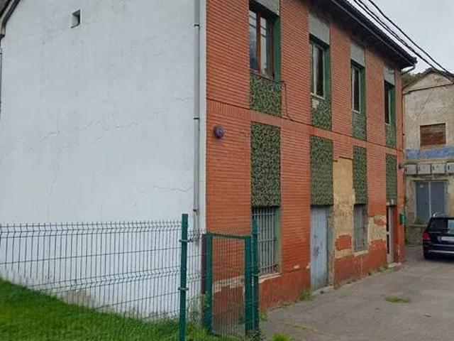 Casa rústica / Caserío en Venta en Mieres Asturias