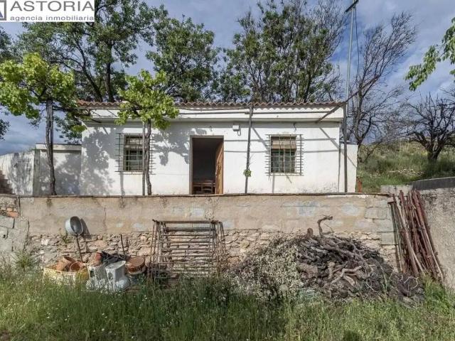 Casa rústica / Caserío en Venta en Monachil