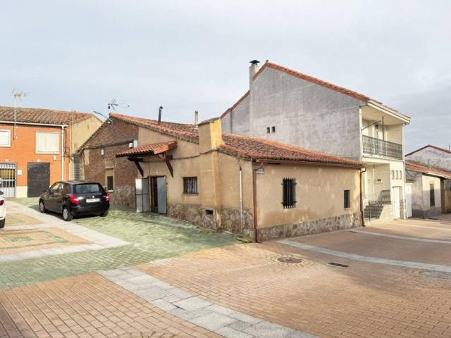 Casa rústica / Caserío en Venta en Morales del Vino