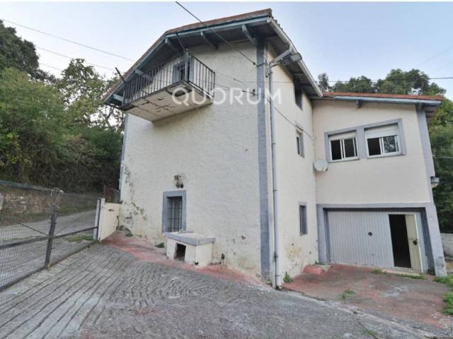 Casa rústica / Caserío en Venta en Muskiz