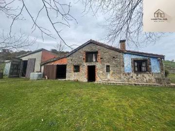 Casa rústica / Caserío en Venta en Nava