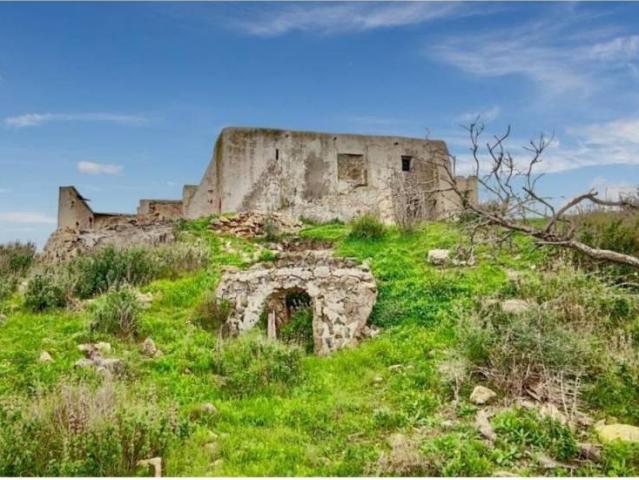 Casa rústica / Caserío en Venta en Níjar