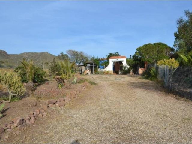 Casa rústica / Caserío en Venta en Níjar