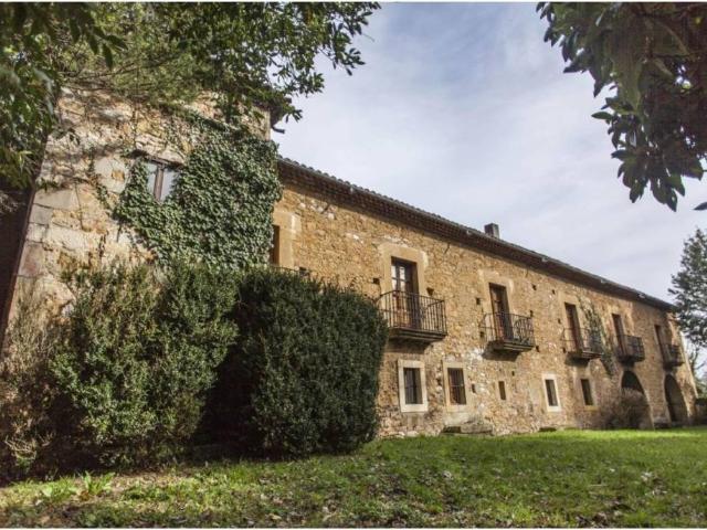 Casa rústica / Caserío en Venta en Noreña