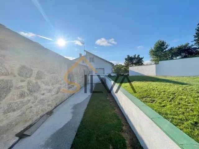 Casa rústica / Caserío en Venta en O Corgo