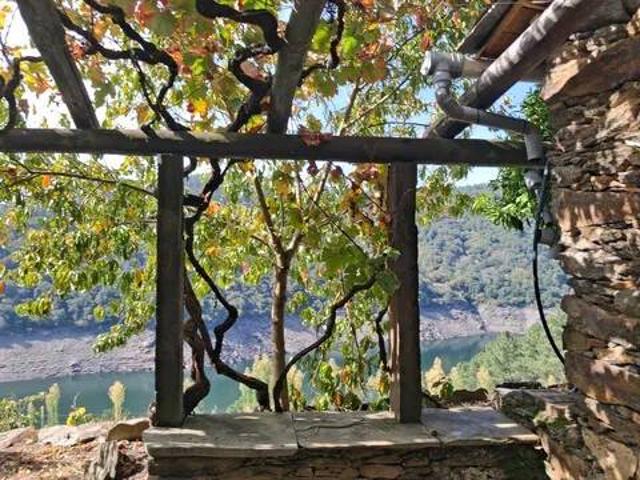 Casa rústica / Caserío en Venta en O Saviñao