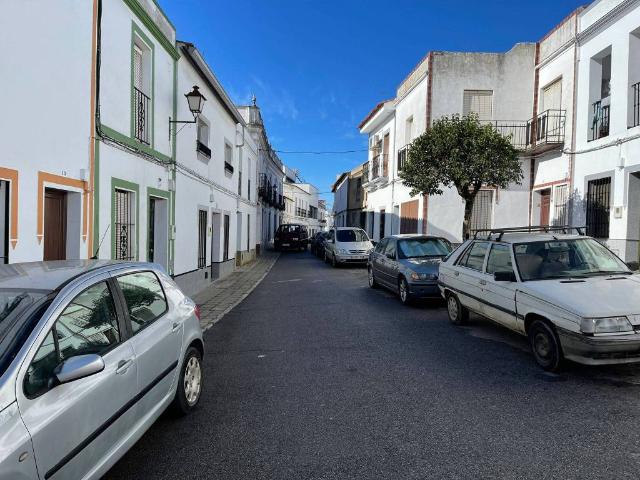 Casa rústica / Caserío en Venta en Oliva de La Frontera
