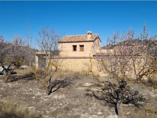 Casa rústica / Caserío en Venta en Onil