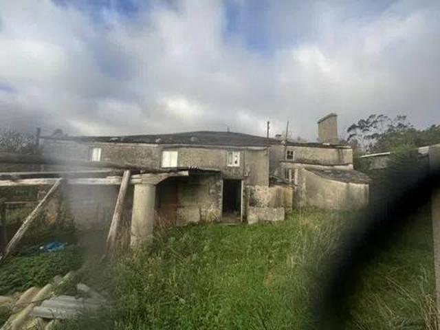 Casa rústica / Caserío en Venta en Ortigueira