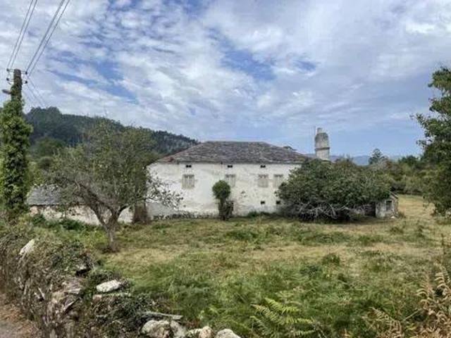 Casa rústica / Caserío en Venta en Ortigueira