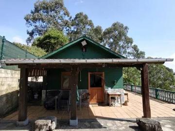 Casa rústica / Caserío en Venta en Oviedo