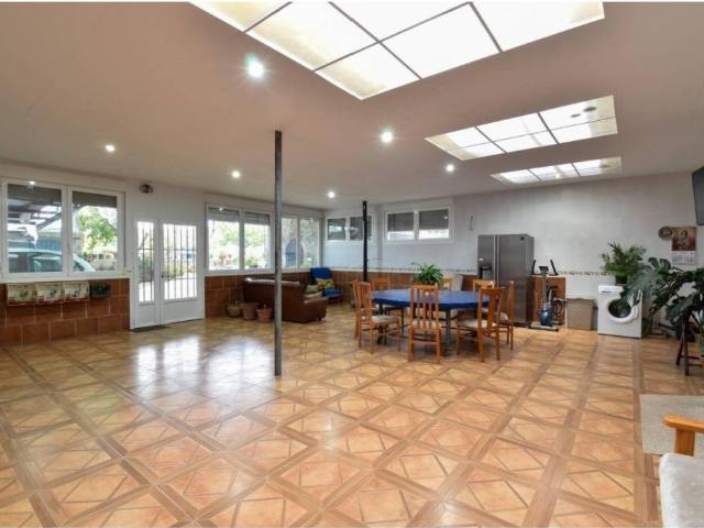 Casa rústica / Caserío en Venta en Padul