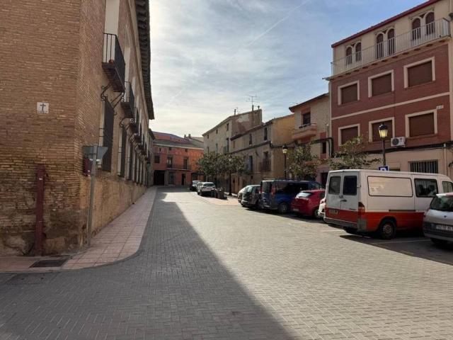 Casa rústica / Caserío en Venta en Pedrola