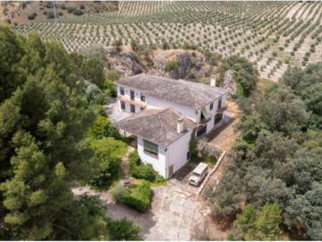 Casa rústica / Caserío en Venta en Pinos Puente