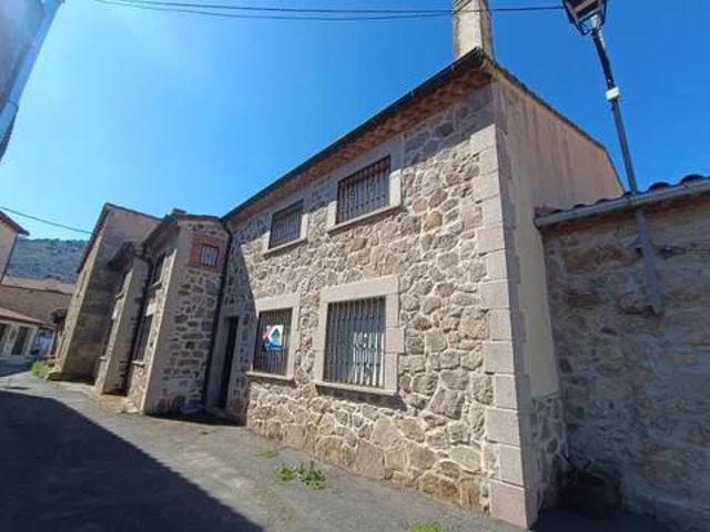 Casa rústica / Caserío en Venta en Piedrahíta