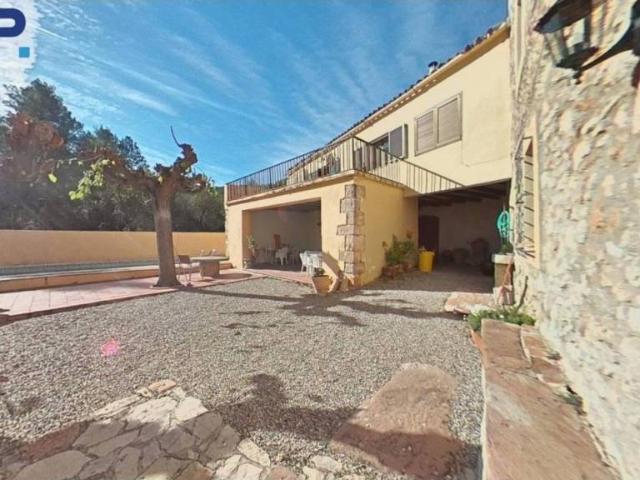 Casa rústica / Caserío en Venta en Pontons