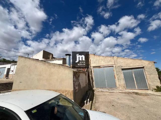 Casa rústica / Caserío en Venta en Pozohondo