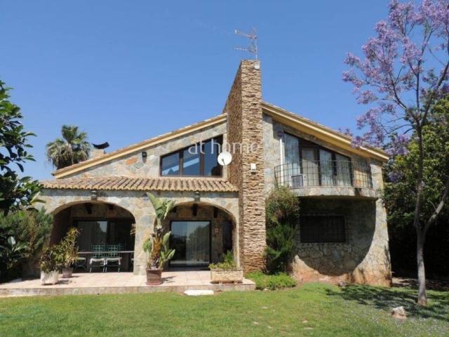 Casa rústica / Caserío en Venta en Puçol