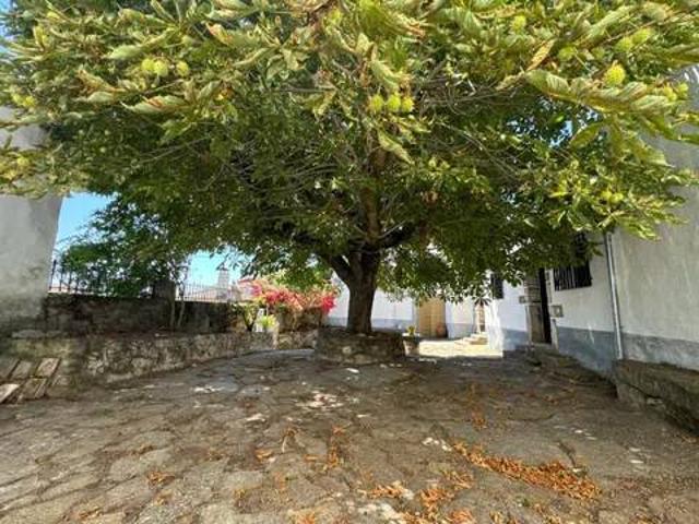 Casa rústica / Caserío en Venta en Puente del Congosto