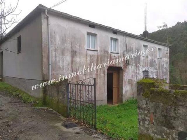 Casa rústica / Caserío en Venta en Ribeira de Piquín
