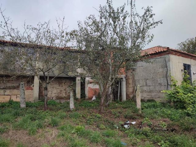 Casa rústica / Caserío en Venta en Rodeiro