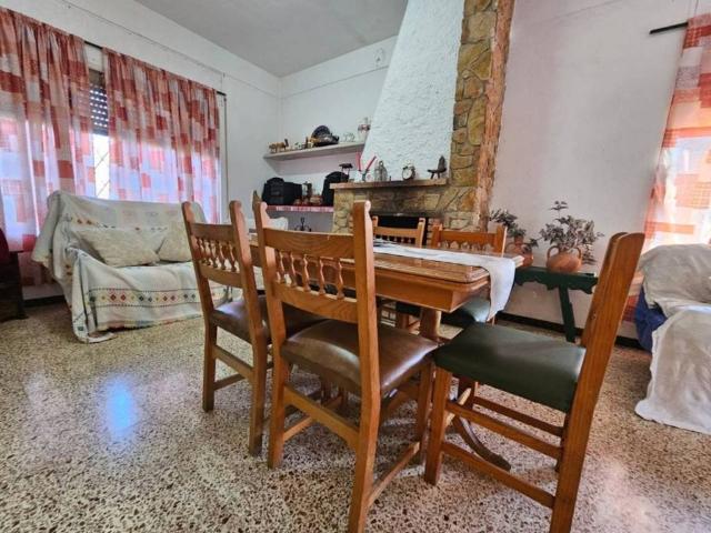 Casa rústica / Caserío en Venta en Rossell