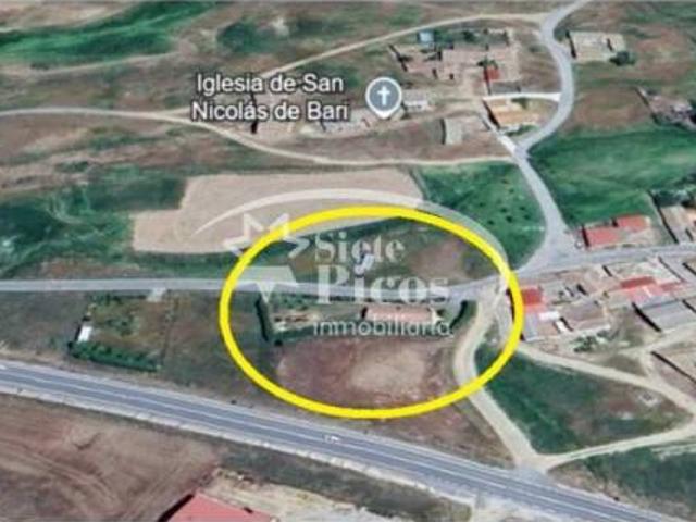 Casa rústica / Caserío en Venta en Santa María La Real de Nieva