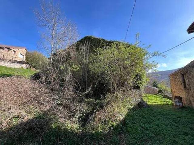 Casa rústica / Caserío en Venta en Santiurde de Reinosa