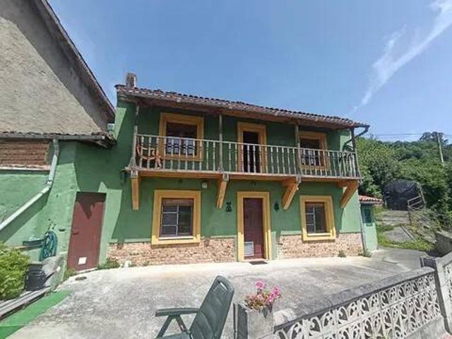 Casa rústica / Caserío en Venta en San Martín del Rey Aurelio