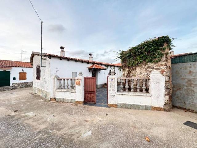 Casa rústica / Caserío en Venta en San Pedro de Rozados