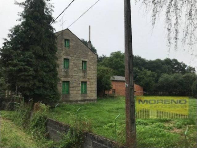 Casa rústica / Caserío en Venta en Sarria