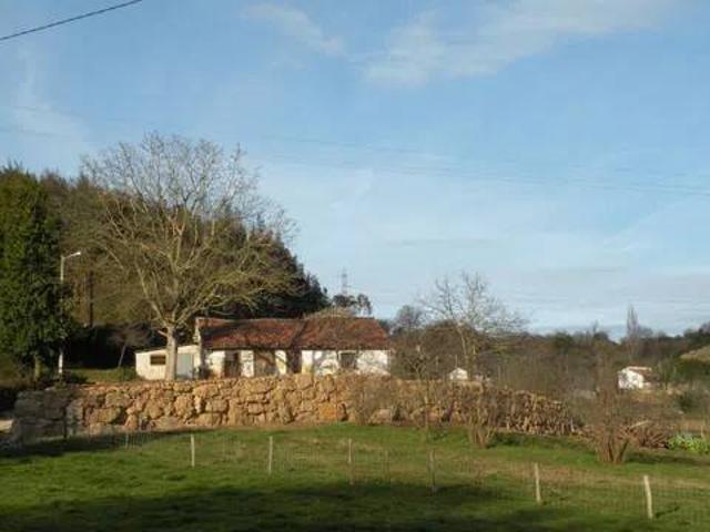 Casa rústica / Caserío en Venta en Siero