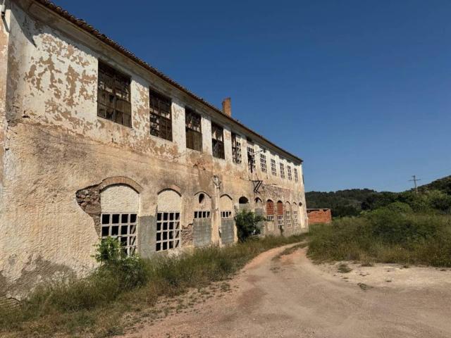 Casa rústica / Caserío en Venta en Soneja