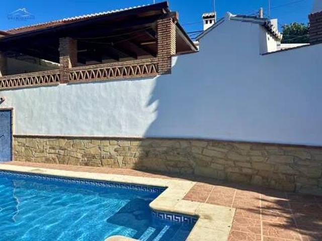 Casa rústica / Caserío en Alquiler en Almuñécar
