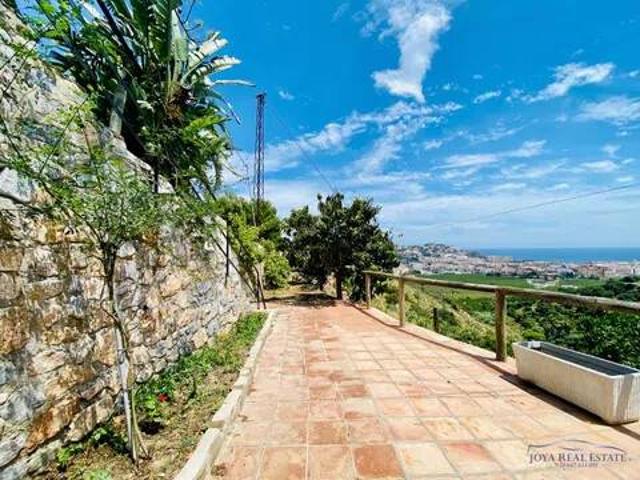 Casa rústica / Caserío en Alquiler en Almuñécar