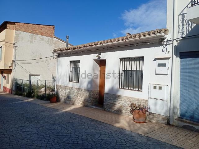 Casa rústica, Castell de Castells