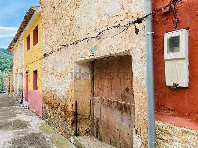 Casa rústica, Cirat