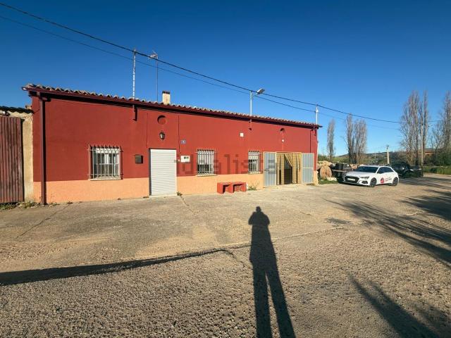 Casa rústica, Cuelgamures