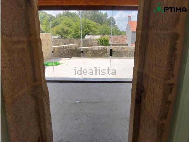 Casa rústica, A Estrada