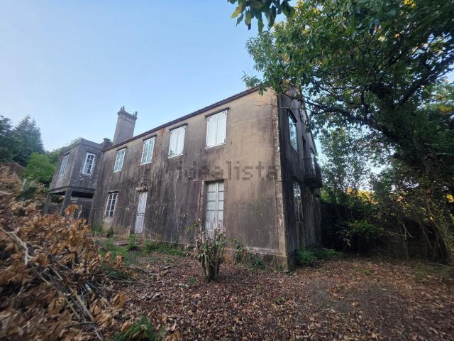 Casa rústica, A Estrada