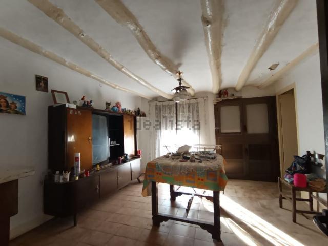 Casa rústica, Angüés