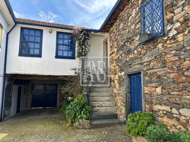 Casa rústica, Aguiar de Sousa