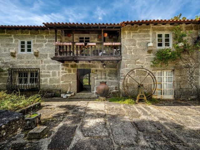 Casa rústica, Alvite e Passos
