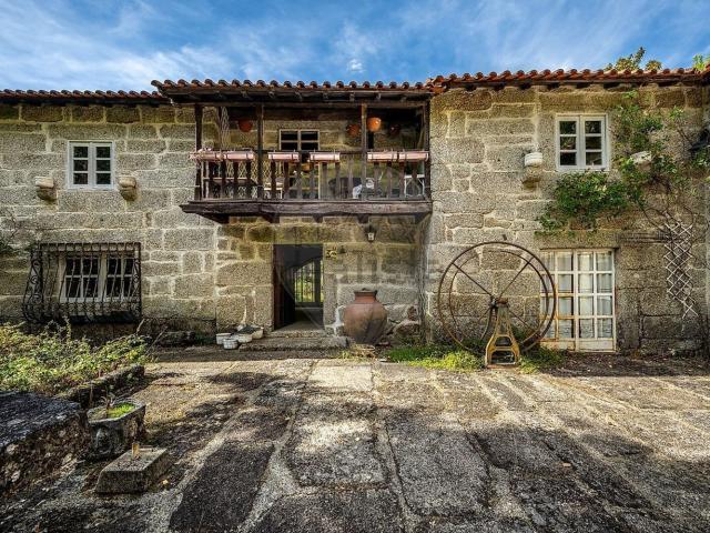 Casa rústica, Alvite e Passos