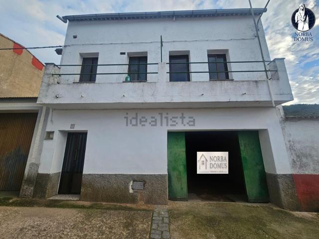 Casa rústica, Alcuéscar