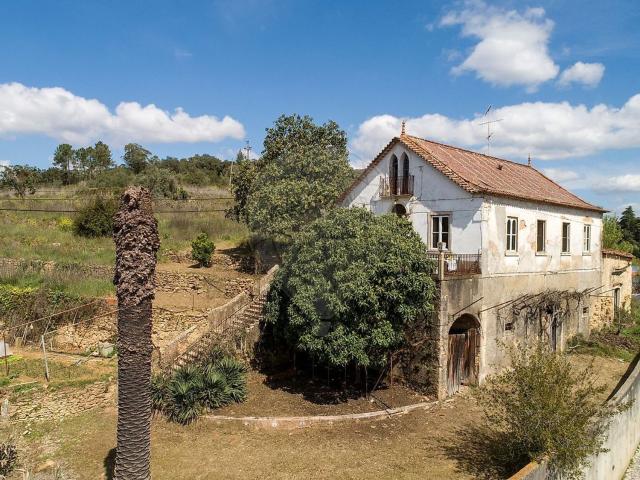Casa rústica, Além da Ribeira e Pedreira