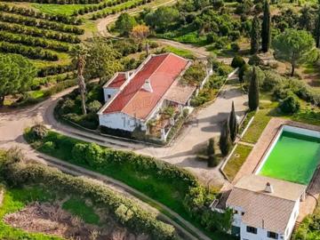 Quinta à venda em Alferce